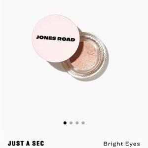 Jones Road Beauty Just a Sec Eyeshadow in Topaz
